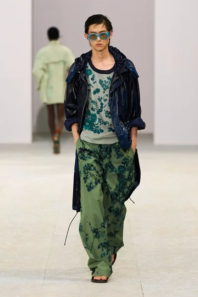 Look 47